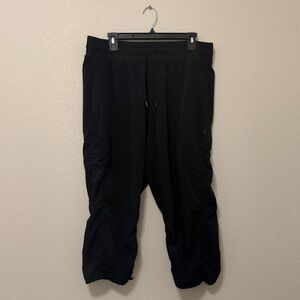 Spyder Black Capri Pants